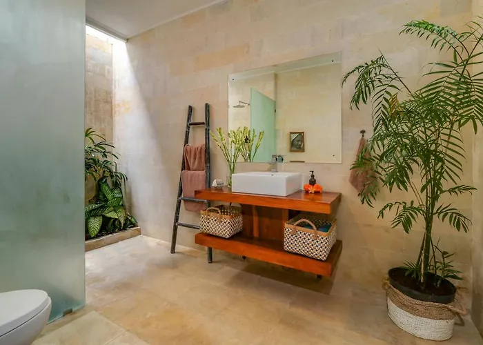 Tuntas Estate - 3 Bedroom Villas With Pools - Central Seminyak * Seminyak (Bali)
