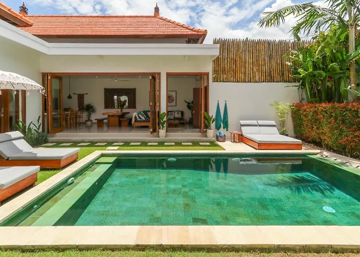 Tuntas Estate - 3 Bedroom Villas With Pools - Central Seminyak Seminyak (Bali)