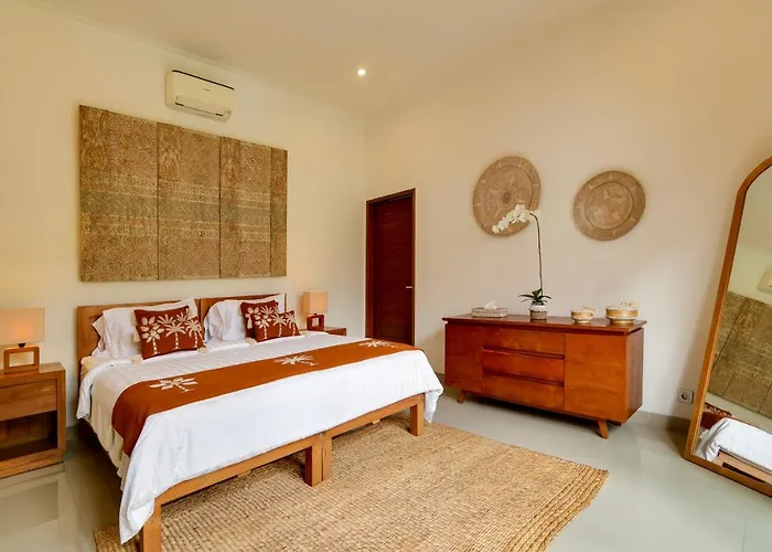 Tuntas Estate - 3 Bedroom Villas With Pools - Central Seminyak * Seminyak (Bali)